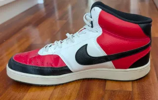 Nike Court Vision Rojas y Negras