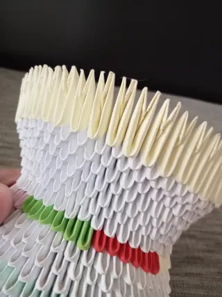 Jarrón Decorativo Origami Papel hecho artesanal .