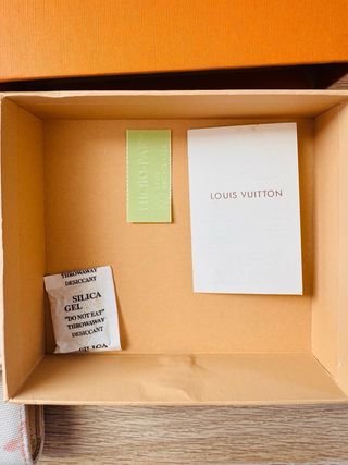 Louis Vuitton Cartera Victorine Rosa y Blanca