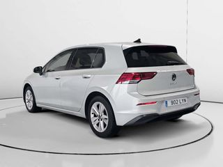 Volkswagen Golf Life eTSI
