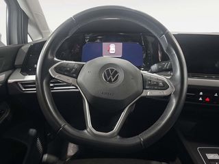 Volkswagen Golf Life eTSI