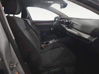 Volkswagen Golf Life eTSI