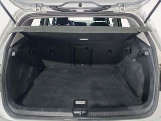 Volkswagen Golf Life eTSI