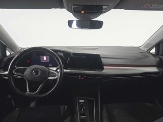 Volkswagen Golf Life eTSI