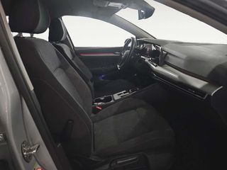 Volkswagen Golf Life eTSI