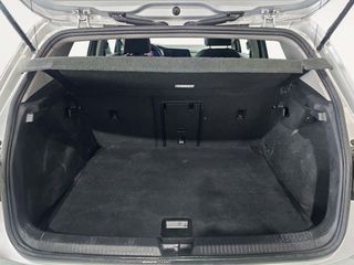 Volkswagen Golf Life eTSI