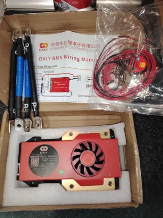 BMS DALY 8524V250A Lifepo4