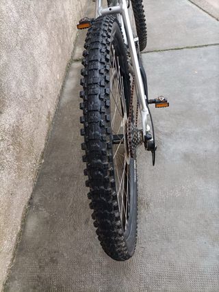 Bicicleta GT Avalanche 1.0 Talla M