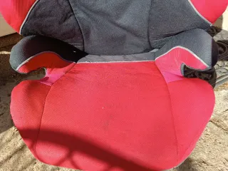 Silla elevador de coche Cybex solution, color rojo