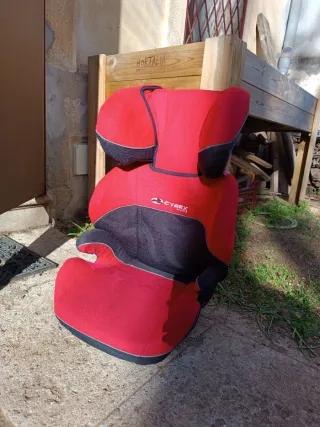 Silla elevador de coche Cybex solution, color rojo