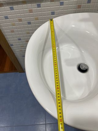 Lavabo de baño de porcelana blanco