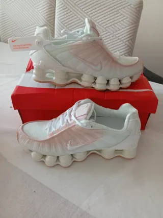 Zapatillas Nike Shox Mujer Blancas Rosas talla 39