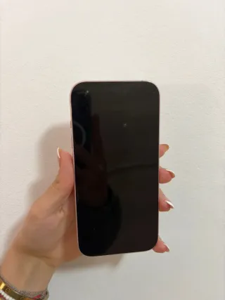 iPhone 15 128GB