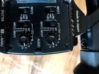 Cámara Vídeo Pro Panasonic AG-AC30 + tripode+micr