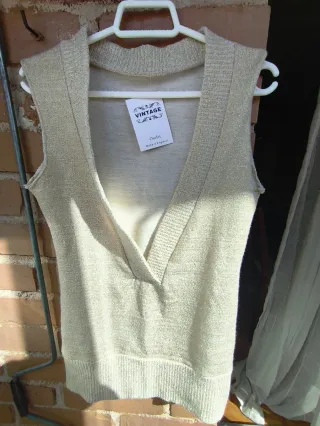 Chaleco dorado brillante