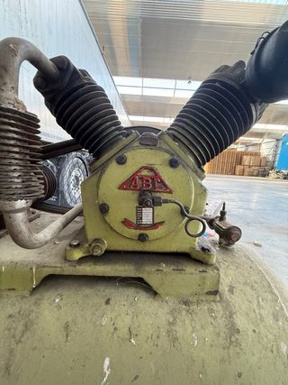 Compresor ABC Trifásico 200L