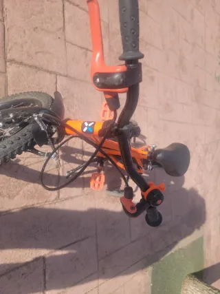 Bicicleta infantil Btwin naranja