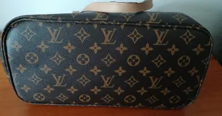 Bolso Louis Vuitton Monogram con neceser