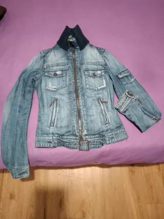 Cazadora vaquera azul