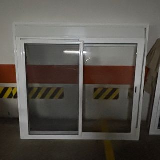 Ventana corredera 164,5x152,5 cm