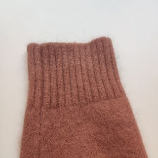 Cardigan de punto peludo rosa polvoriento