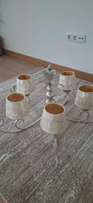 Lámpara pan de plata con tulipa de nácar