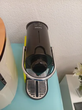 Cafetera Nespresso Krups 2015 (Piezas)