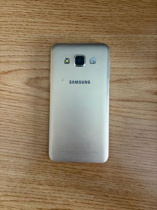 Samsung Galaxy A3 Dorado