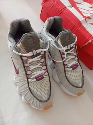 Zapatillas Nike Shox Mujer Talla 39 unisex