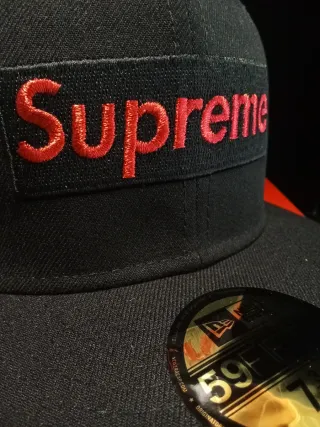 Gorra New Era - Supreme LA Negra Roja Talla7.3/8