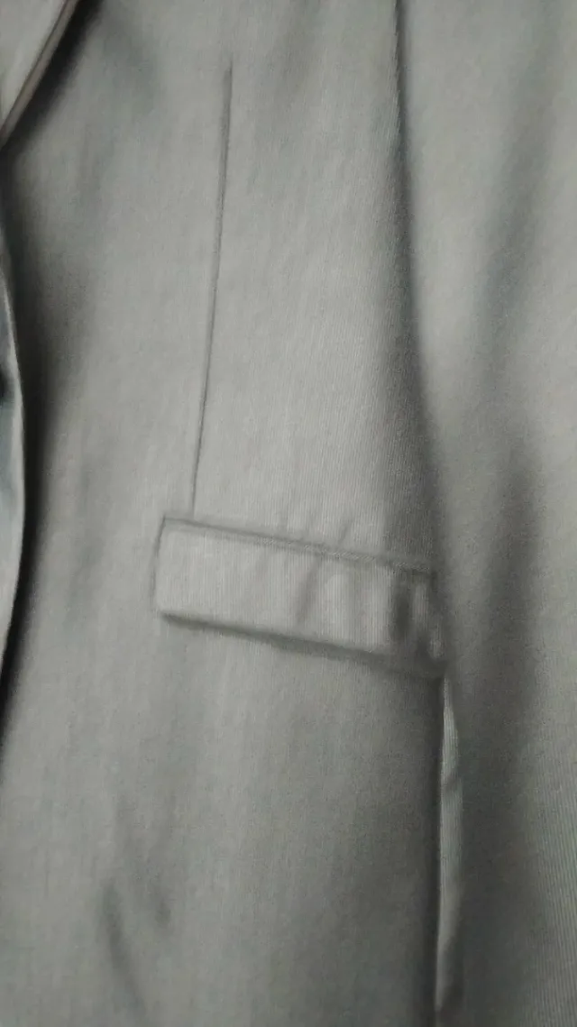 Traje de caballero gris