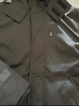 Abrigo Hollister Negro con Capucha y Pelo