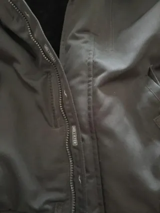 Abrigo Hollister Negro con Capucha y Pelo