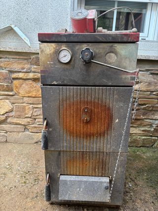 Caldera carbón Ferroli buen estado