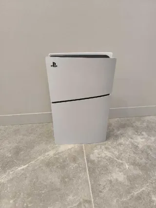PS5 Slim 1TB con garantía, juegos y accesorios