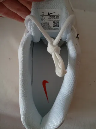 Nike Shox R4 Blancas y Rojas