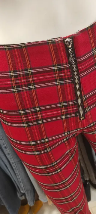 Pantalones Zara Cuadros Escoceses Rojos