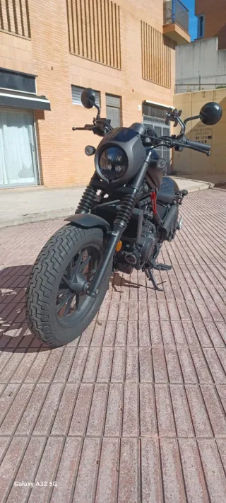 Honda Rebel 500 SP Negra