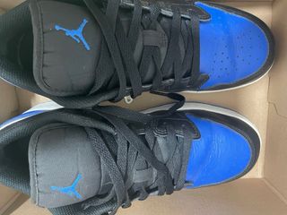 Tenis Jordan Mujer Azul y Negro