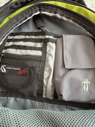 Mochila Totto mutiples bolsillos