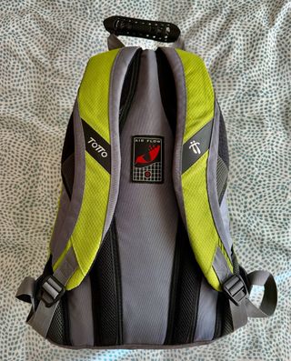 Mochila Totto mutiples bolsillos