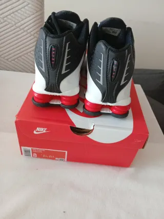 Zapatillas Nike Shox R4 Negro Blanco Rojo