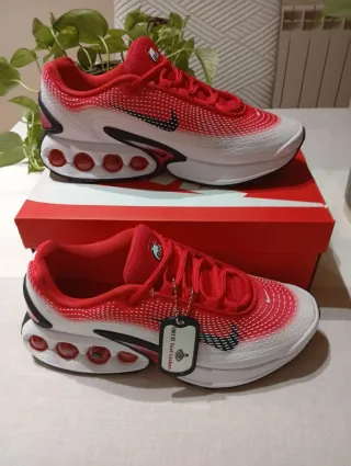 Tres Zapatillas Nike