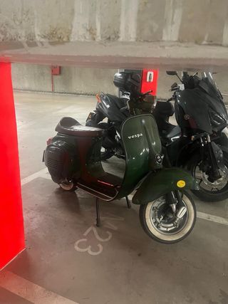 Vespa 125 Primavera Verde