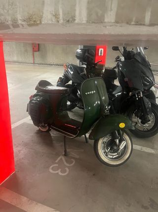 Vespa 125 Primavera Verde