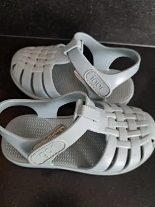 Sandalias Igor grises talla 22