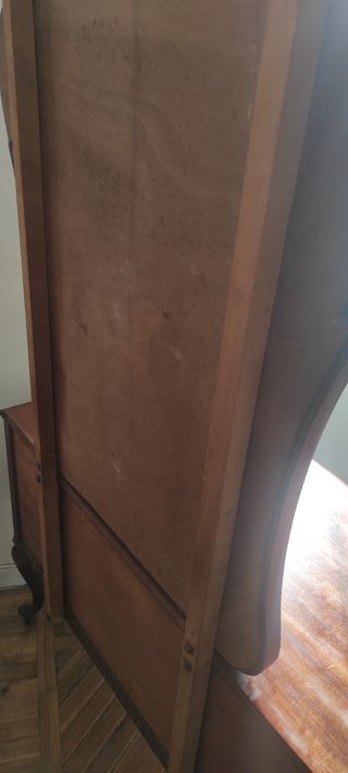 Tocador de madera clásico