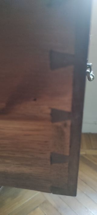 Tocador de madera clásico