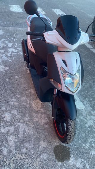 Kinco Agility City 125 Scooter 2014