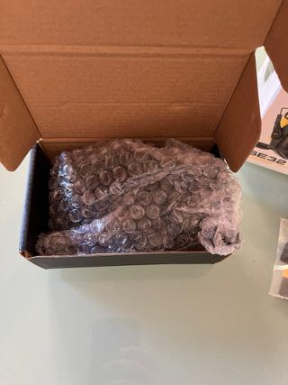 Auriculares Tácticos y Accesorios Caza